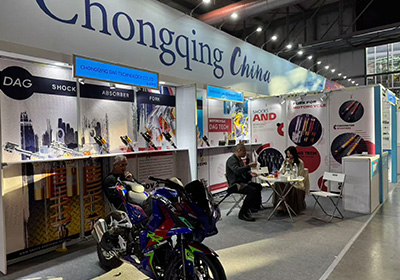 CHON GQING - 意大利米兰摩托车展